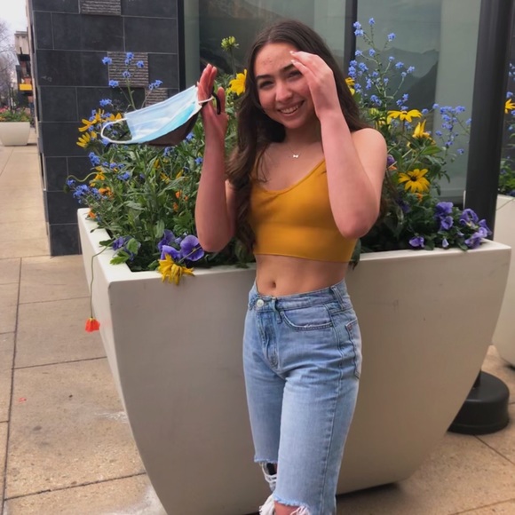 Meet your Posher, Lauren - Picture 1 of 1